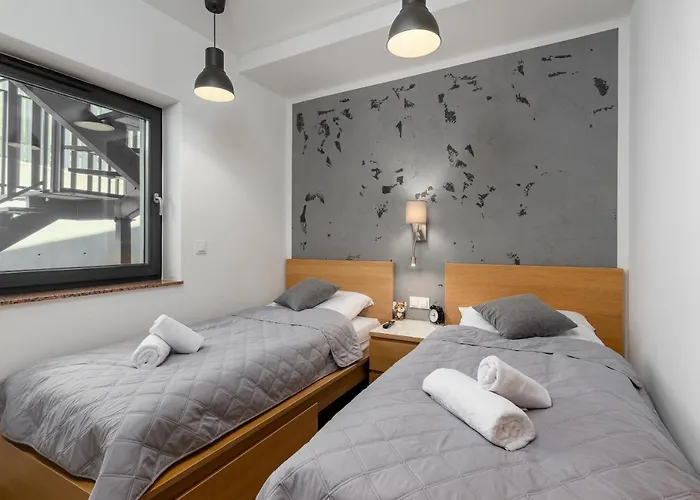 Czarna Perla- Przy Solisku שצ'צ'ירק