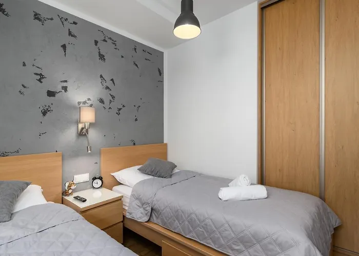 Czarna Perla- Przy Solisku * שצ'צ'ירק